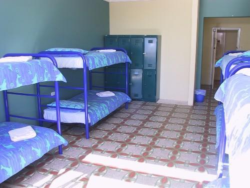 Ocean Beach Backpackers Hostel Perth Buitenkant foto